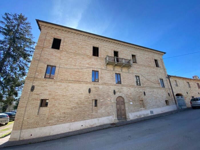 Monteleone di Fermo (FM) – Villa Felice