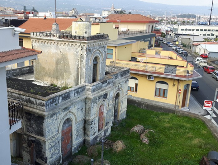 Catania – Riposto Lighthouse