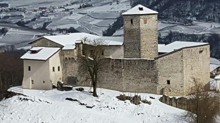 Campodenno (Trento) – CASTEL BELASI
