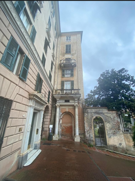 Genova (GE)- Palazzo Galliera (Investire nella Storia)
