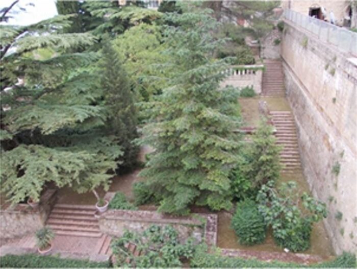 Enna (EN) – Piazza Garibaldi, 4