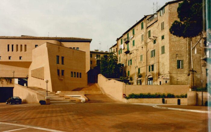 SIENA – Complesso immobiliare Via della Stufa Secca, 34 – Via G. Garibaldi, 30