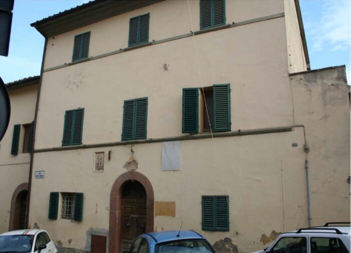 Sinalunga (SI) – Former Italian Military Police Barracks