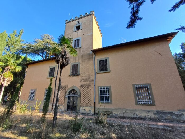 Arezzo (AR)- Villa Chianini