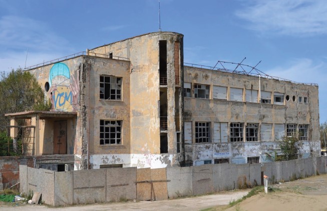 Rimini (RN) – Trasformazione della costa adriatica: Iconiche colonie costiere