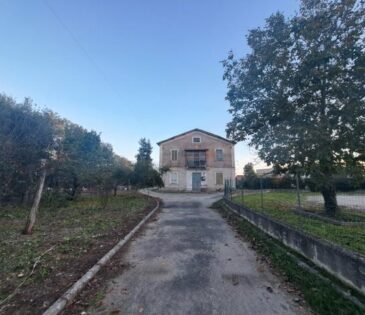 Sermoneta (LT) – Ex Assistenza Sanitaria “La Doganella”