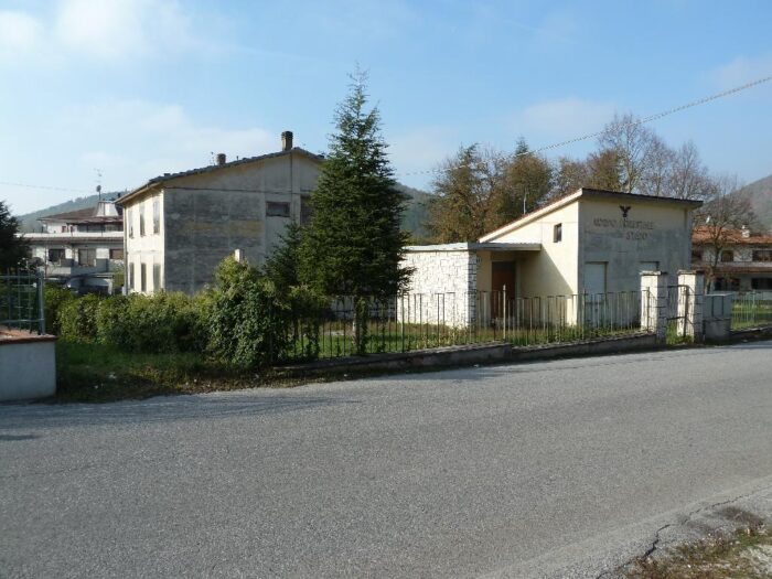 Albacina (AN) – Ex Caserma Corpo Forestale dello Stato Stazione di Albacina