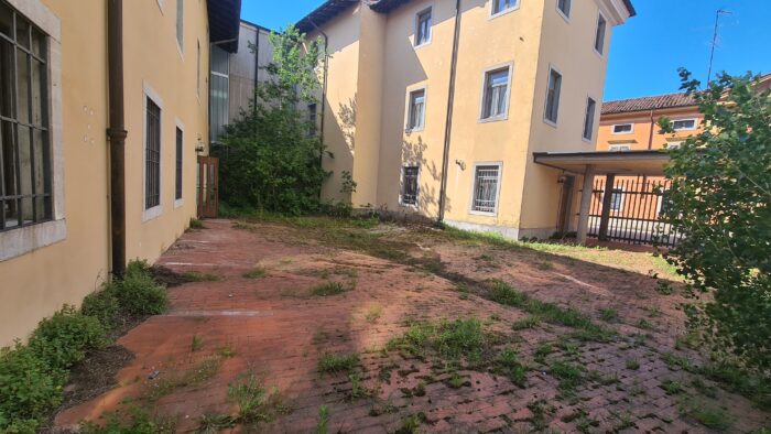 Udine (UD) – EX CASERMA “N. ROSATI” GIA’ TRIBUNALE DI UDINE