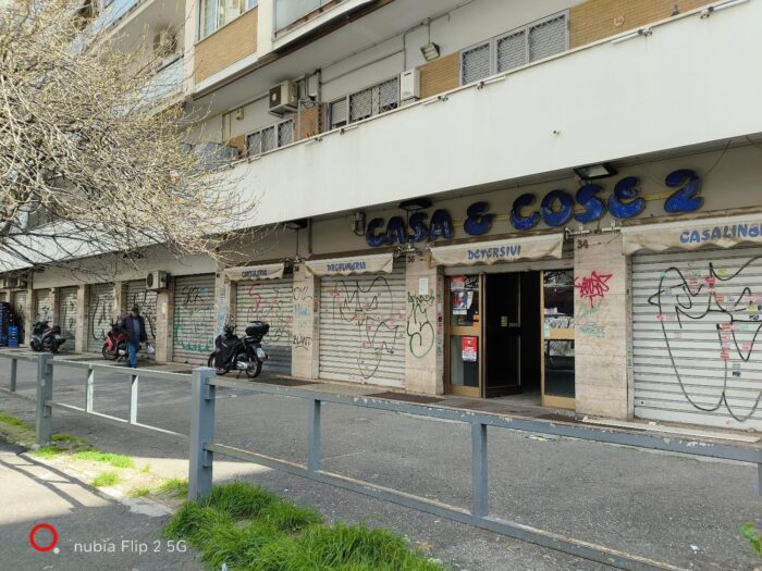 Roma (RM) – Locale commerciale sito in via Statilio Ottato nn. 32, 34, 36, 38 – via Licinio Stolone 48, 50