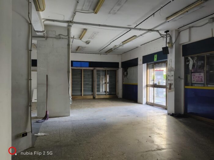 Roma (RM) – Locale commerciale sito in via Statilio Ottato nn. 32, 34, 36, 38 – via Licinio Stolone 48, 50