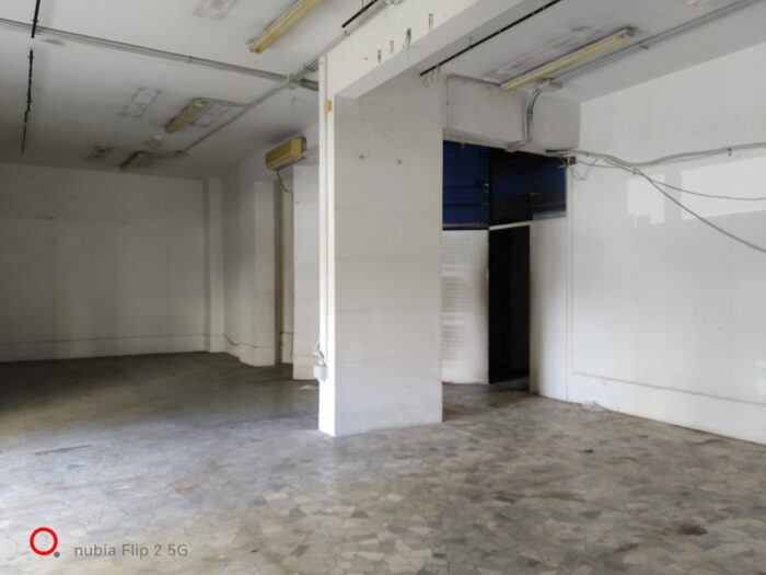 Roma (RM) – Locale commerciale sito in via Statilio Ottato nn. 32, 34, 36, 38 – via Licinio Stolone 48, 50