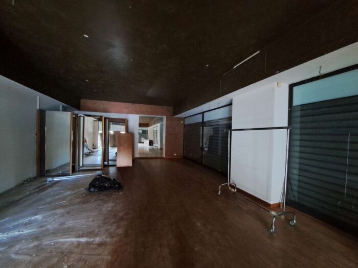 Roma (RM) – Locale Commerciale sito in Viale dei Monfortani n. 51, 53, 55